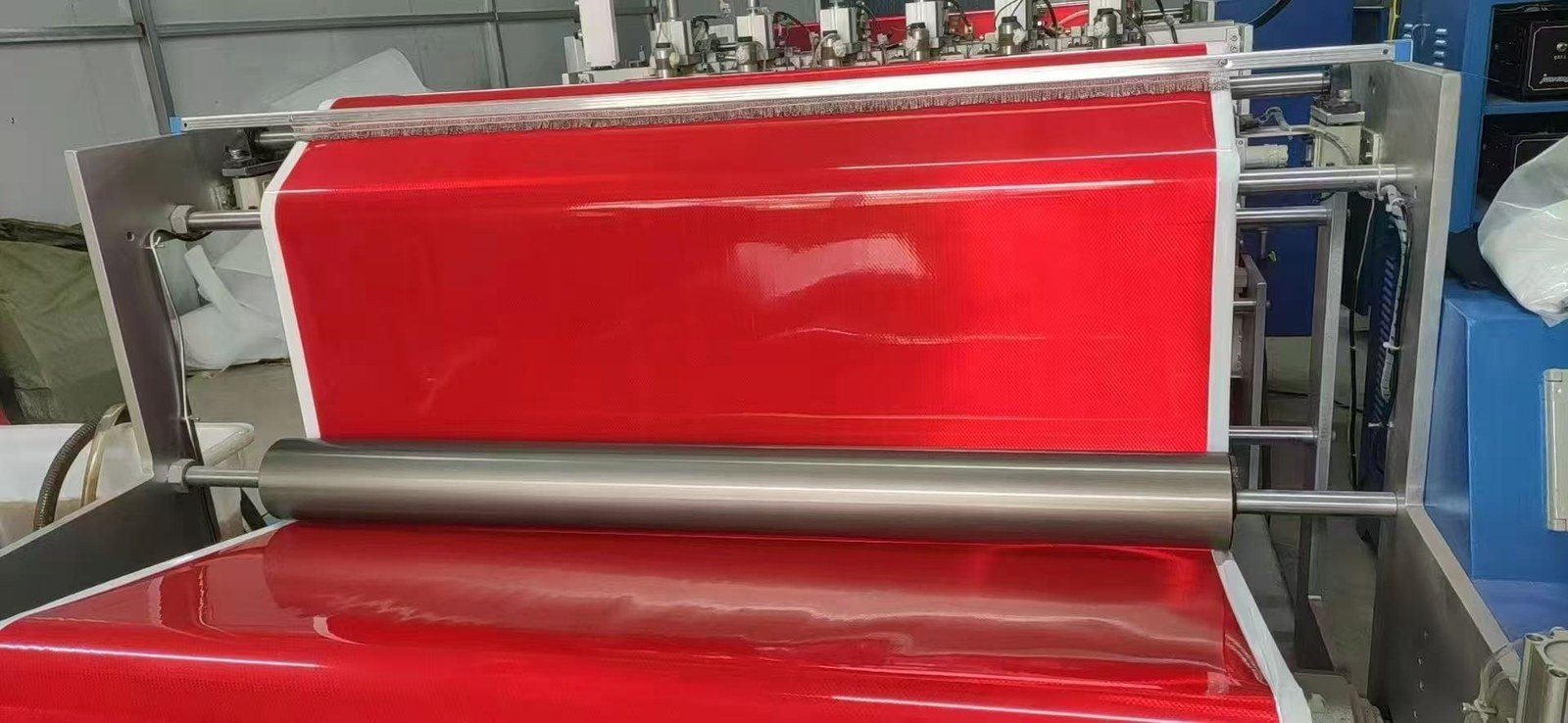 10-Year Diamond Grade Prismatic Reflective Sheeting for Highway Signs — Production process view 3