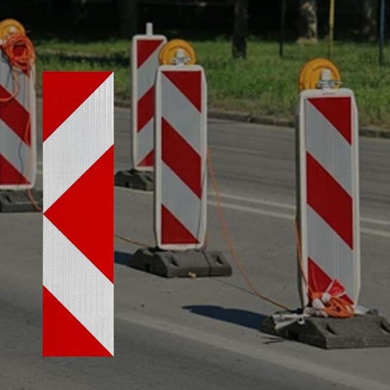100 × 25 cm Red and White Reflective Delineator Stickers — product detail