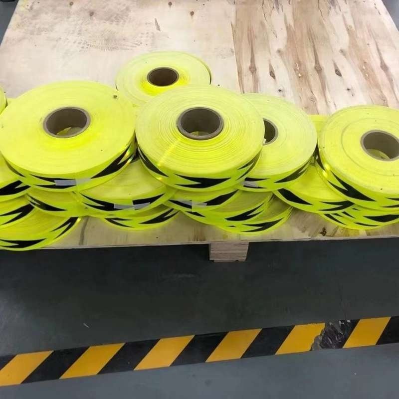 Fluorescent Yellow Black Arrow Reflective Guide Strips — product detail